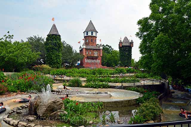 How to Beat the Crowds at Schlitterbahn?: Travel Tips Tuesday