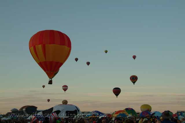 Tips for Taking the Kids to the Albuquerque Balloon Festival: Travel Tips Tuesday